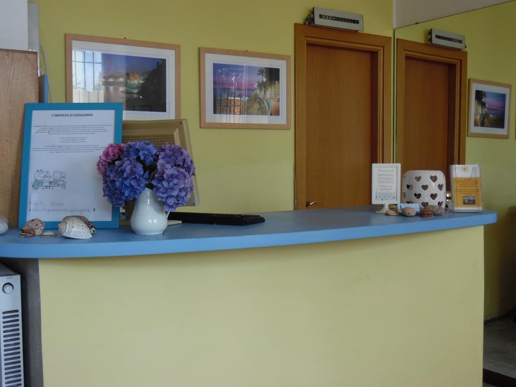 Hotel Bel Sito Генуа Екстериор снимка