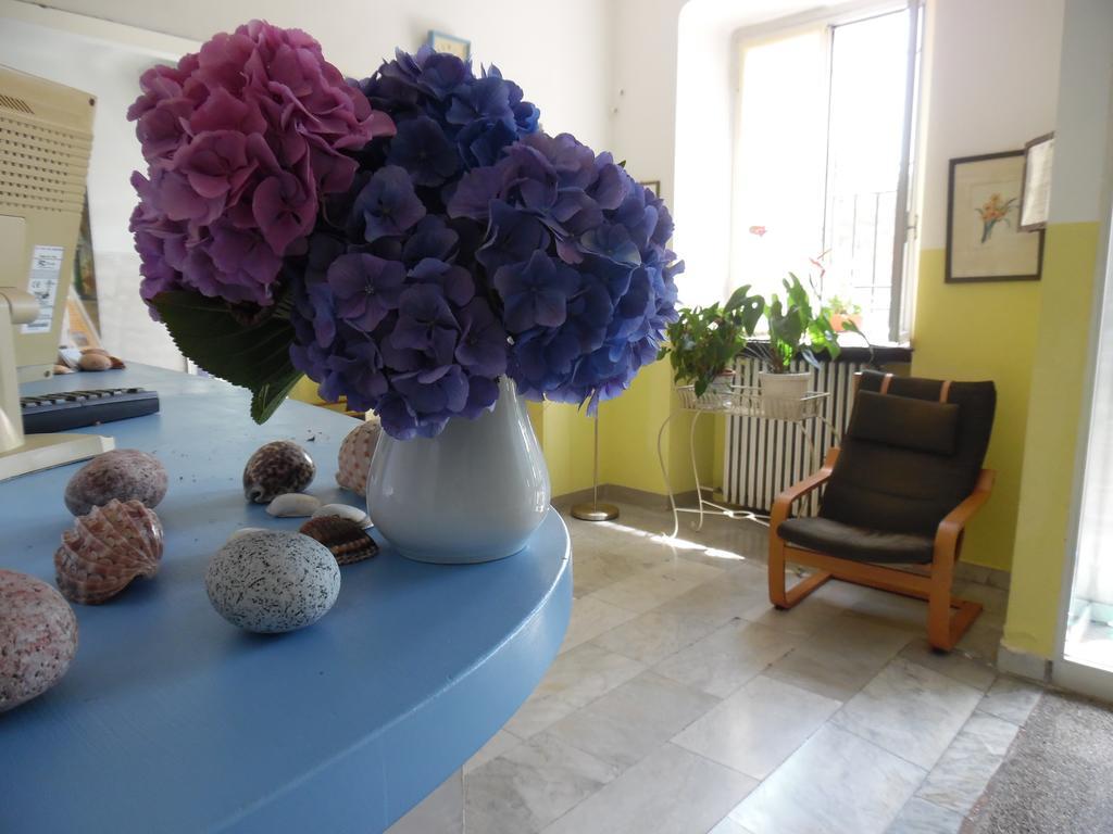 Hotel Bel Sito Генуа Екстериор снимка