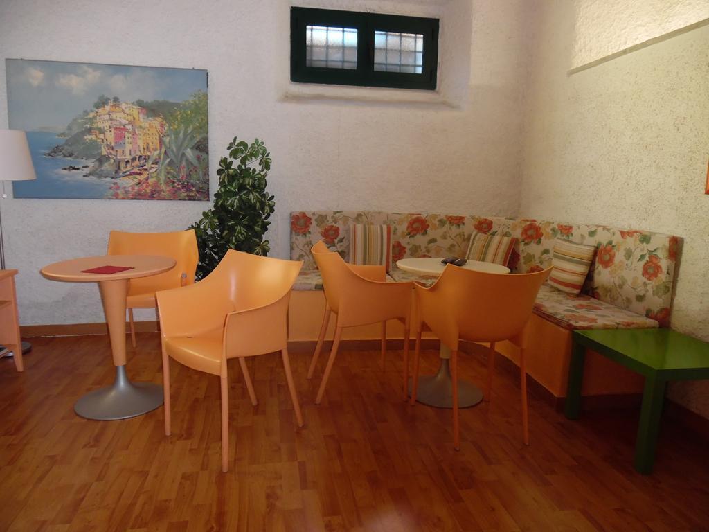 Hotel Bel Sito Генуа Екстериор снимка